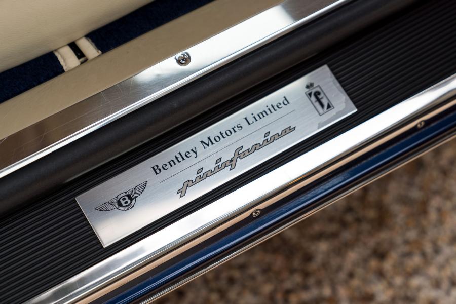 Логотип Bentley Azure 1995 года  (NA) (фото 17 из 57)